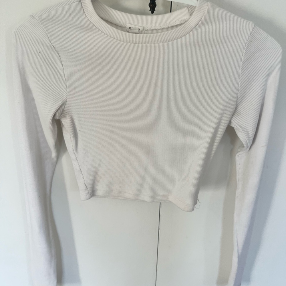 white garage cropped long sleeve